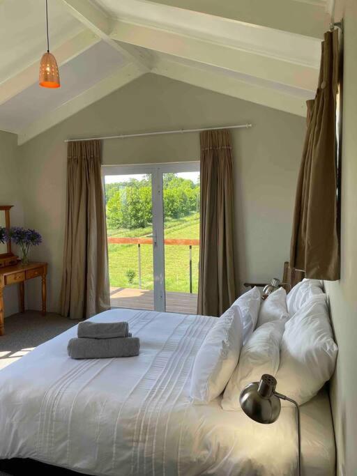 Protea Loft - Romantic Stay - No Load Shedding Hilton Eksteriør billede
